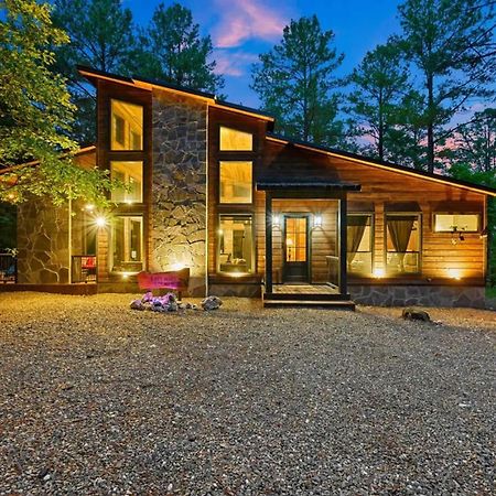 Luxury Cabin In The Woods With Hot Tub And Yard Games! Broken Bow Exteriér fotografie