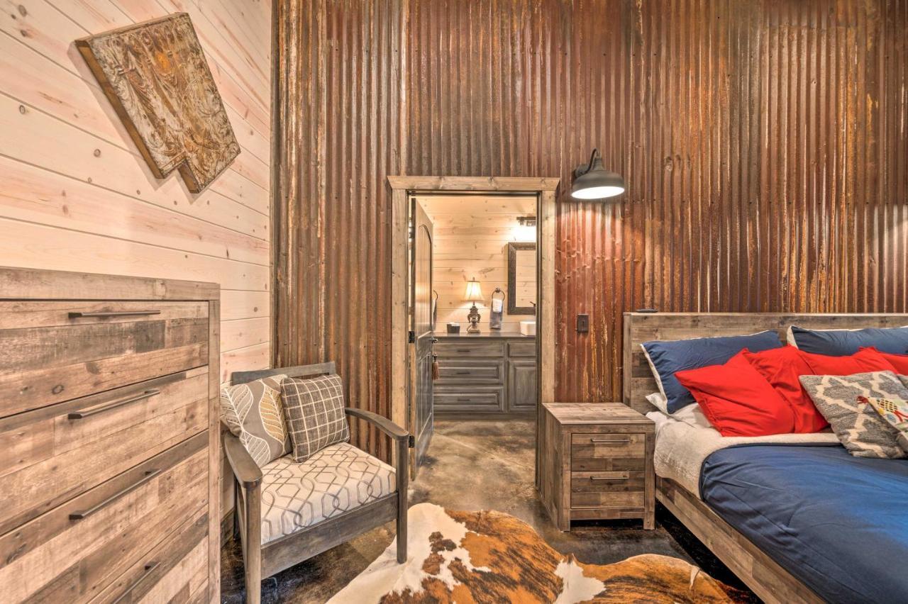 Luxury Cabin In The Woods With Hot Tub And Yard Games! Broken Bow Exteriér fotografie
